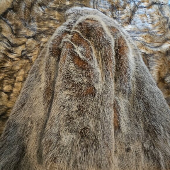 Vintage Dennis Basso Medium Tipped Fox Faux Fur Coat Silver Red - Picture 8 of 14